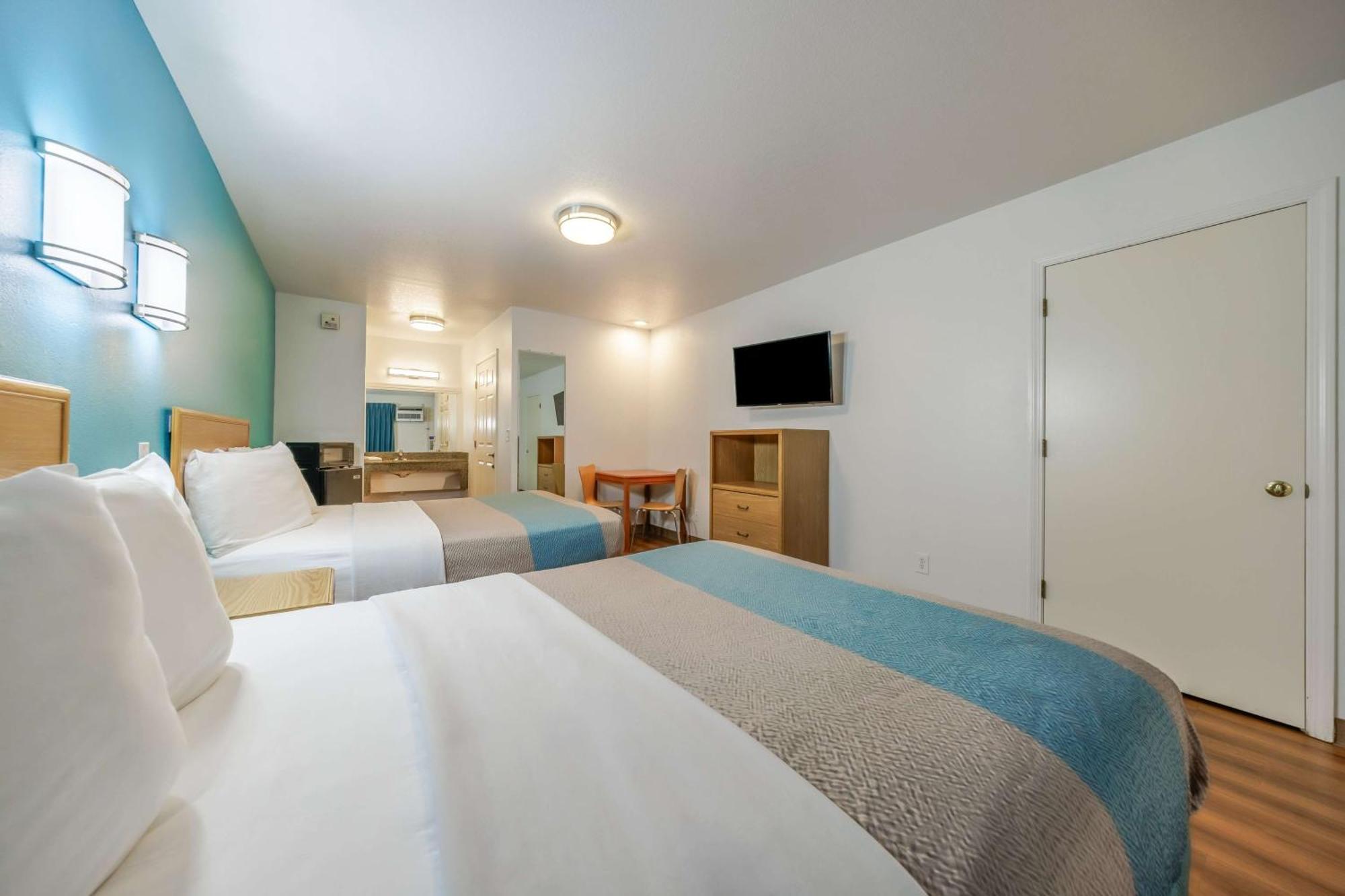 Motel 6-Canby, Or ภายนอก รูปภาพ